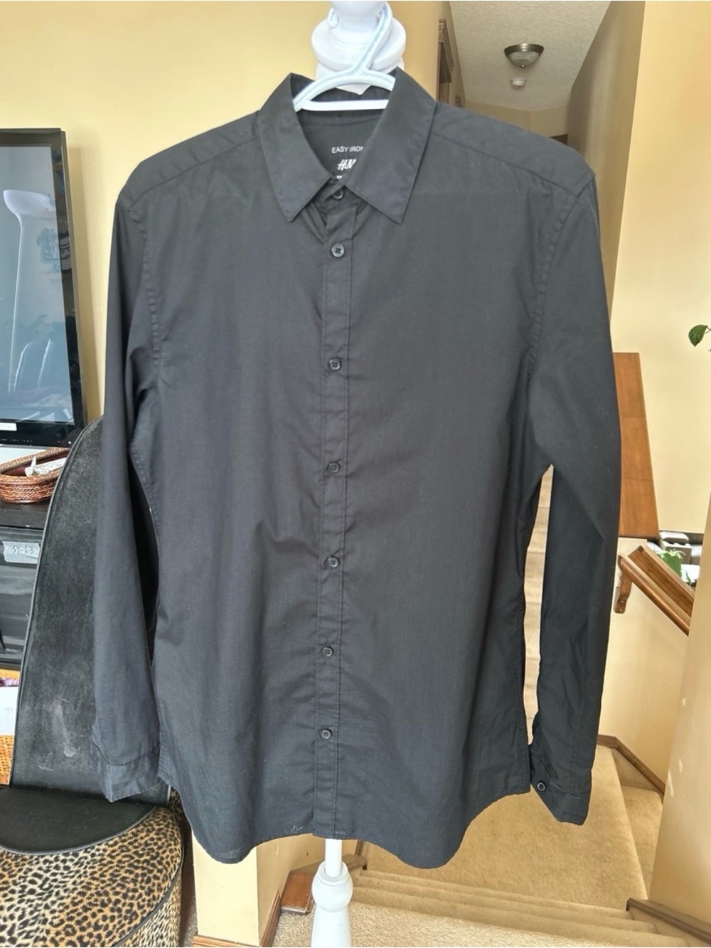 H&M Black Long-Sleeve Button-Up Dress Shirt